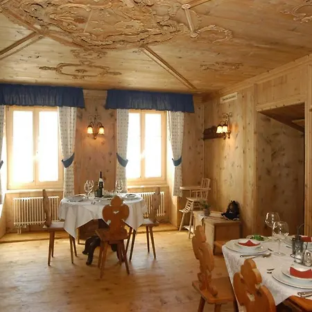 Crusch Alba Sta Maria Hotel
