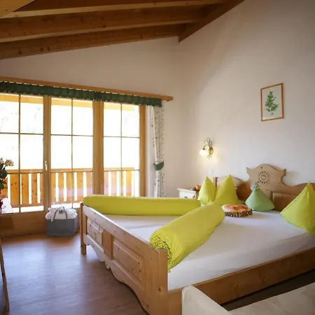 Crusch Alba Sta Maria Hotel 3*