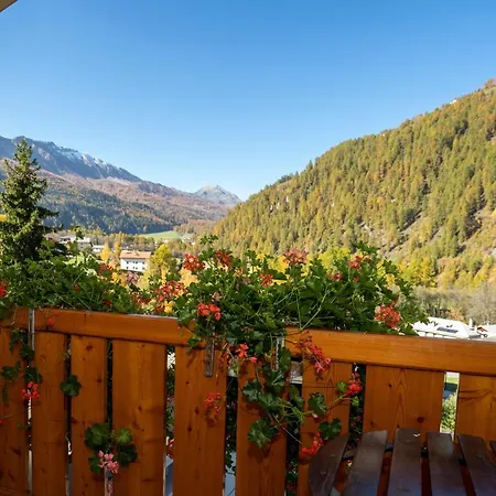 Hotel Crusch Alba Sta Maria 3*
