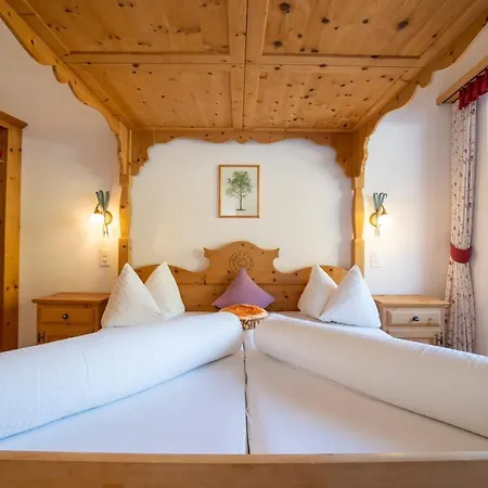 Crusch Alba Sta Maria Otel Santa Maria Val Muestair