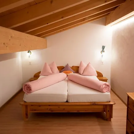 Crusch Alba Sta Maria Otel Santa Maria Val Muestair