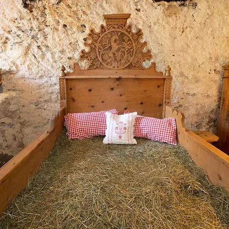 Crusch Alba Sta Maria 산타 마리아 발 뮈슈테르