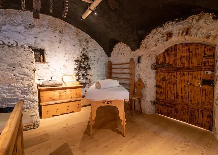 Crusch Alba Sta Maria Szálloda 3*