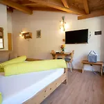 Crusch Alba Sta Maria מלון סנטה מריה ואל מוסטייר
