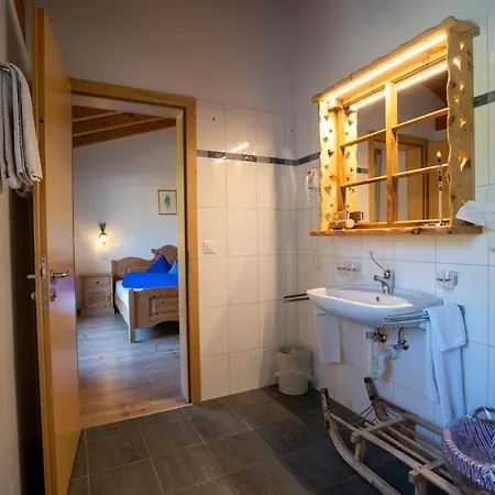 Crusch Alba Sta Maria מלון 3*