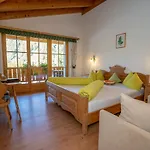 Hotel Crusch Alba Sta Maria 3*